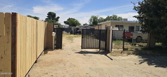 43310 Fairglen Road, Lancaster, CA 93535