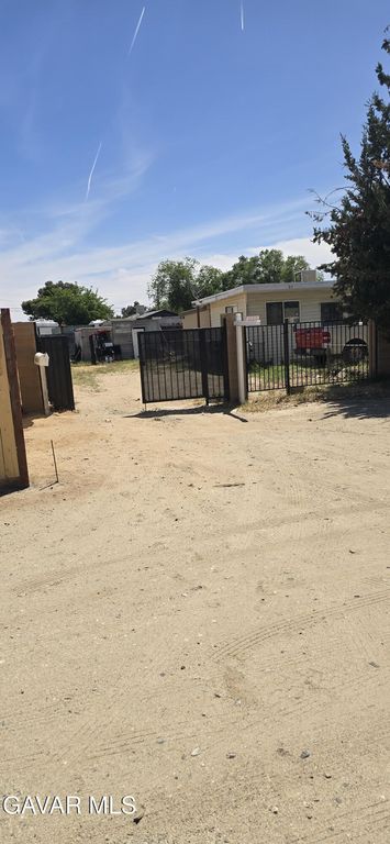 43310 Fairglen Road, Lancaster, CA 93535