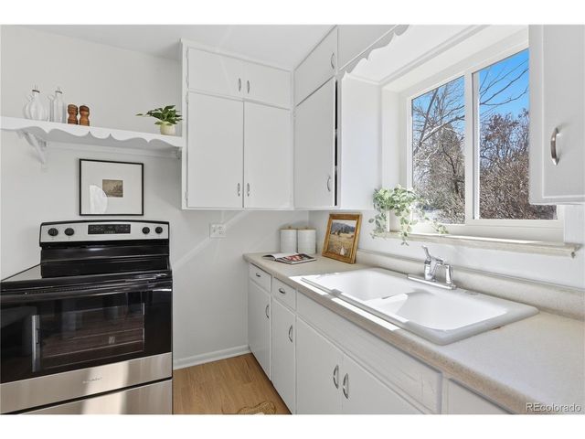 2592 S Uno Way, Denver, CO 80219