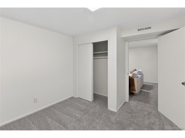 2592 S Uno Way, Denver, CO 80219