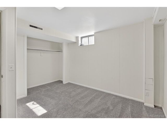 2592 S Uno Way, Denver, CO 80219