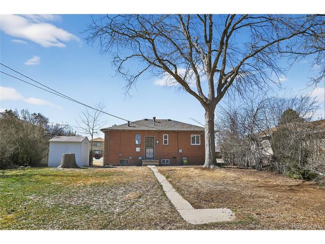 2592 S Uno Way, Denver, CO 80219