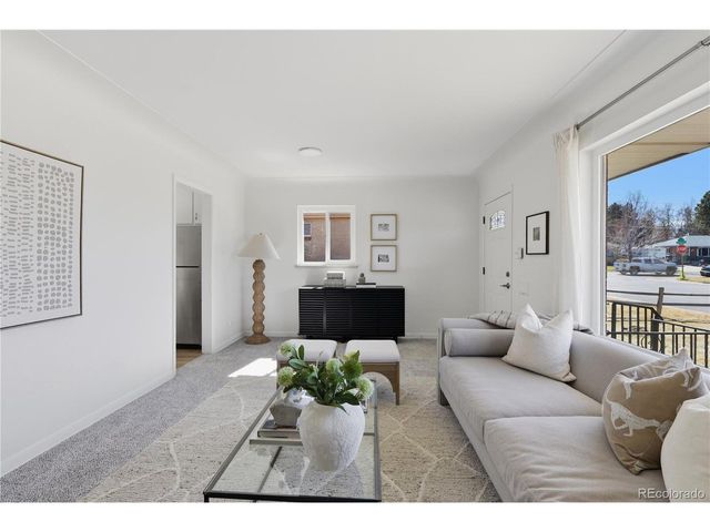 2592 S Uno Way, Denver, CO 80219