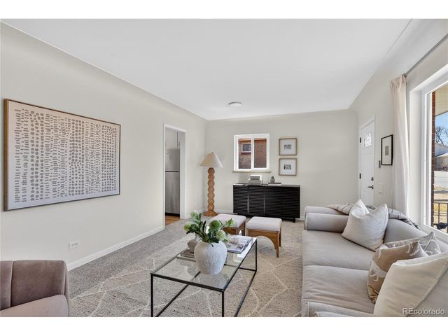 2592 S Uno Way, Denver, CO 80219