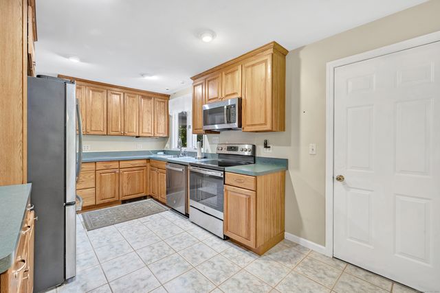 63 Far Horizon Drive, Monroe, CT 06468