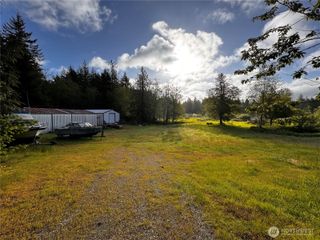 190 Meadowood Drive W, Seabeck, WA 98380