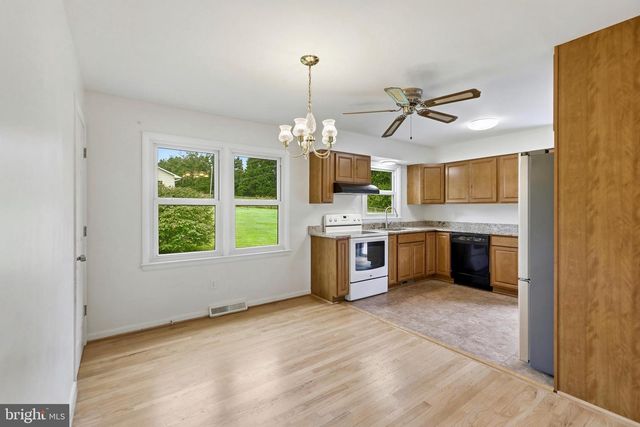 9787 LEES MILL RD, Warrenton, VA 20186