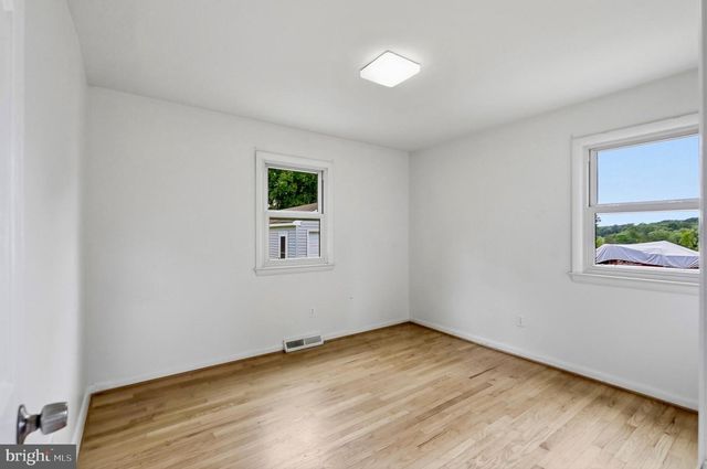 9787 LEES MILL RD, Warrenton, VA 20186