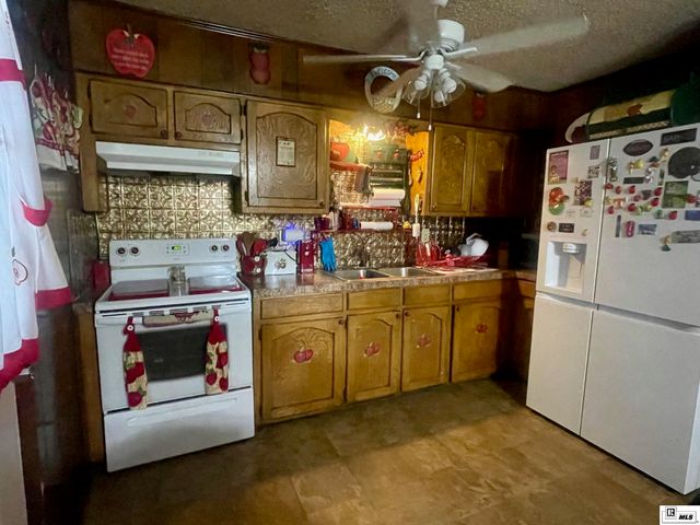 3301 EARLE DRIVE, Winnsboro, LA 71295