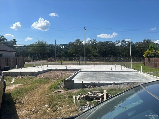 1518 N Holland Avenue, Mission, TX 78572