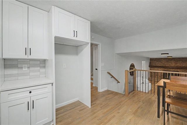 4094 Indian Trace SW, Lilburn, GA 30047