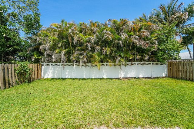 17664 Cinquez Park Road W, Jupiter, FL 33458