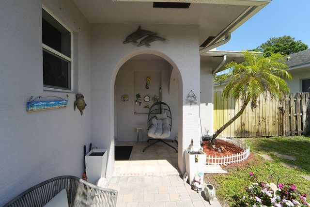 17664 Cinquez Park Road W, Jupiter, FL 33458