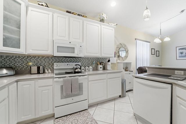 17664 Cinquez Park Road W, Jupiter, FL 33458