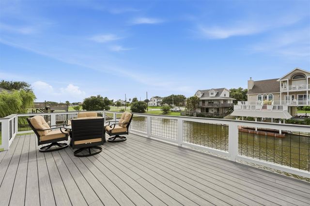 12728 E Conquistador, Galveston, TX 77554