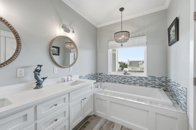 12728 E Conquistador, Galveston, TX 77554
