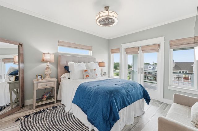 12728 E Conquistador, Galveston, TX 77554