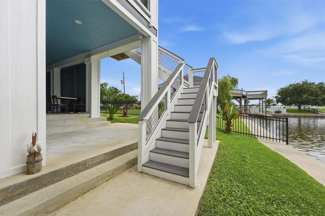 12728 E Conquistador, Galveston, TX 77554