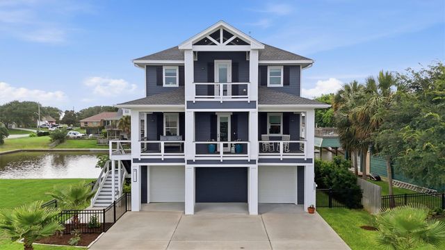 12728 E Conquistador, Galveston, TX 77554