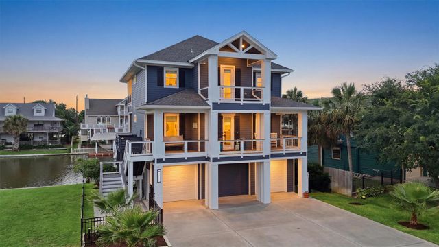 12728 E Conquistador, Galveston, TX 77554