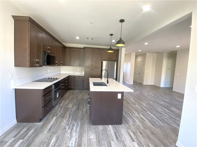 890 Florence Avenue 203, Bullhead City, AZ 86429