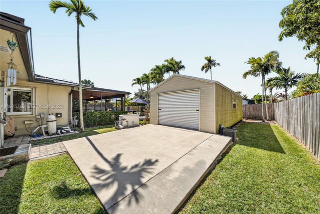 13022 SW 113th Pl, Miami, FL 33176