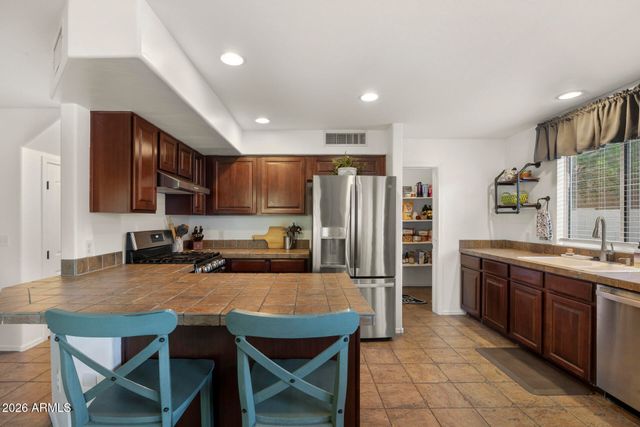 4026 E BETSY Court, Gilbert, AZ 85296