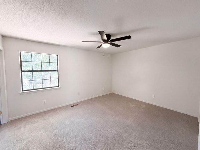 8911 Quail Run Drive, Chattanooga, TN 37421