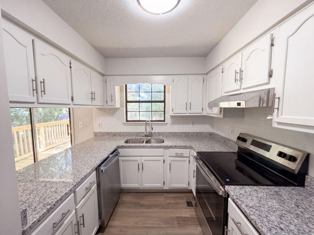 8911 Quail Run Drive, Chattanooga, TN 37421
