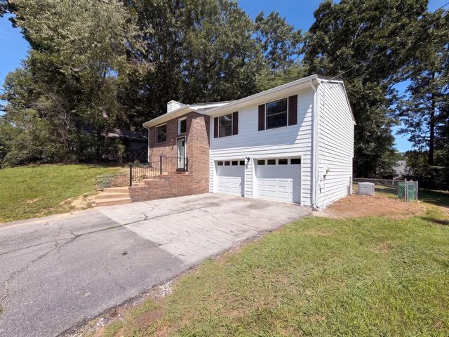 8911 Quail Run Drive, Chattanooga, TN 37421