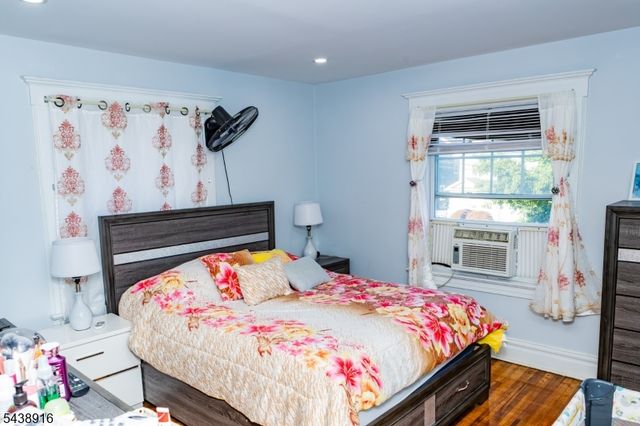 848 Cross Ave, Elizabeth City, NJ 07208