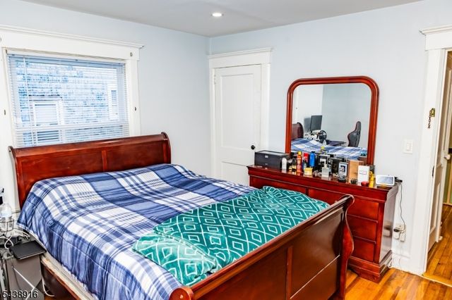 848 Cross Ave, Elizabeth City, NJ 07208