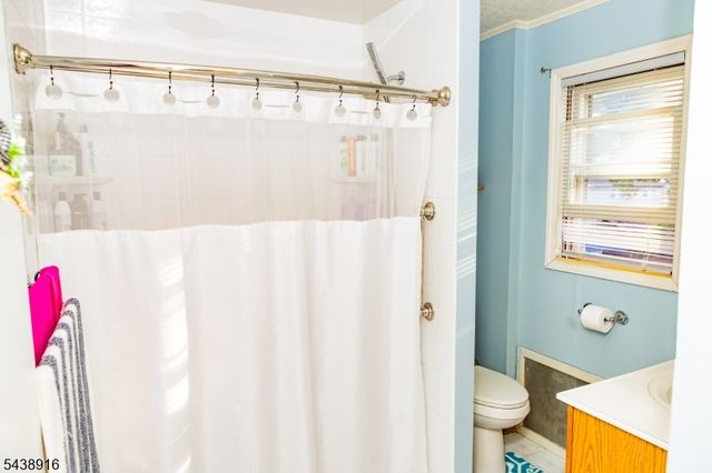 848 Cross Ave, Elizabeth City, NJ 07208