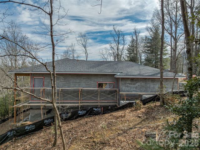 12 Falling Waters Trail, Arden, NC 28704