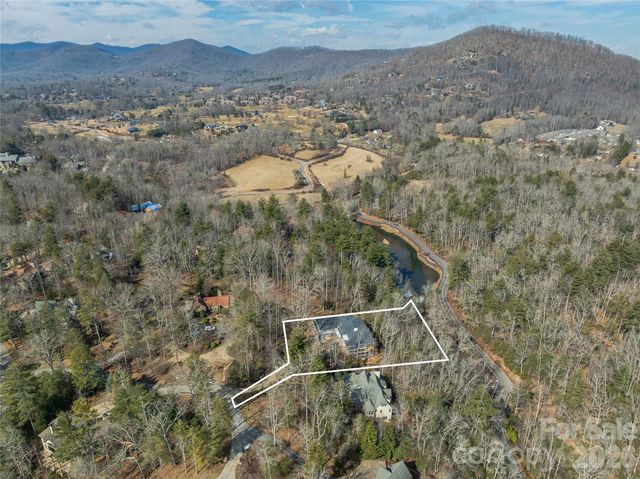 12 Falling Waters Trail, Arden, NC 28704