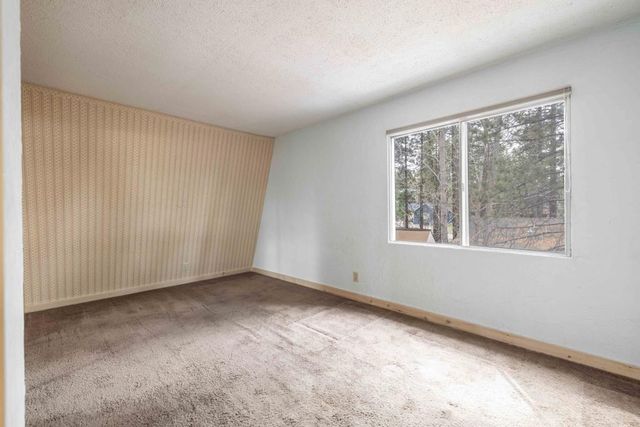 542 Cottage Lane, Big Bear, CA 92315