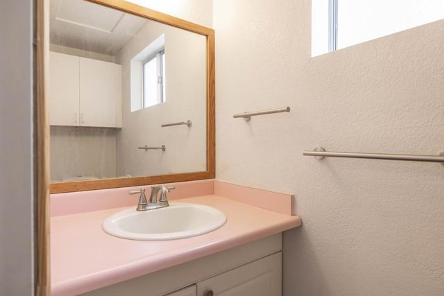 542 Cottage Lane, Big Bear, CA 92315