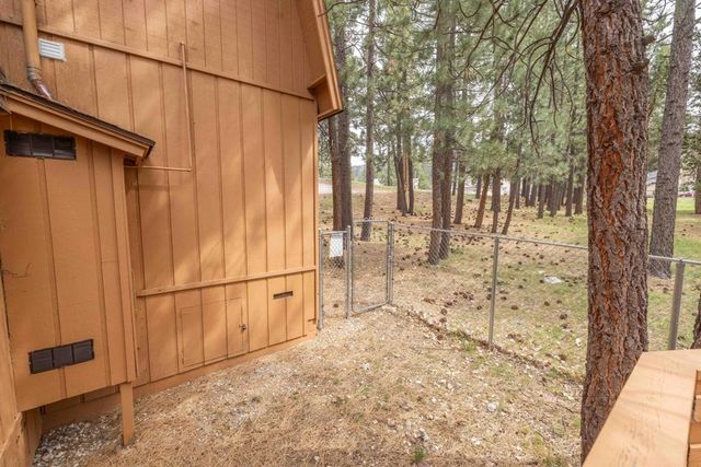 542 Cottage Lane, Big Bear, CA 92315