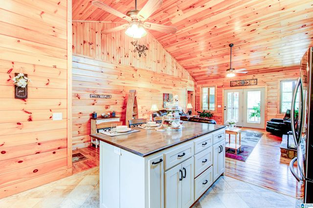 185 HILL CREST COURT, Wedowee, AL 36278