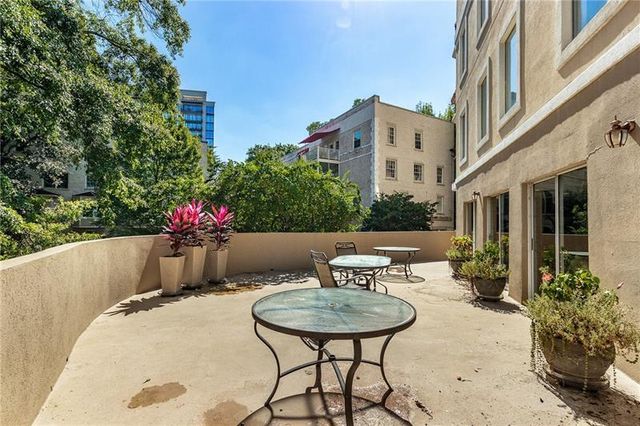 1 Biscayne Drive NW 705, Atlanta, GA 30309