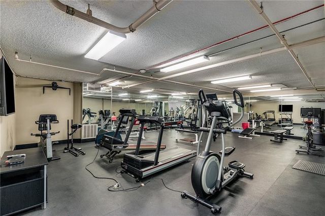 1 Biscayne Drive NW 705, Atlanta, GA 30309
