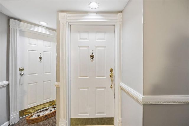1 Biscayne Drive NW 705, Atlanta, GA 30309