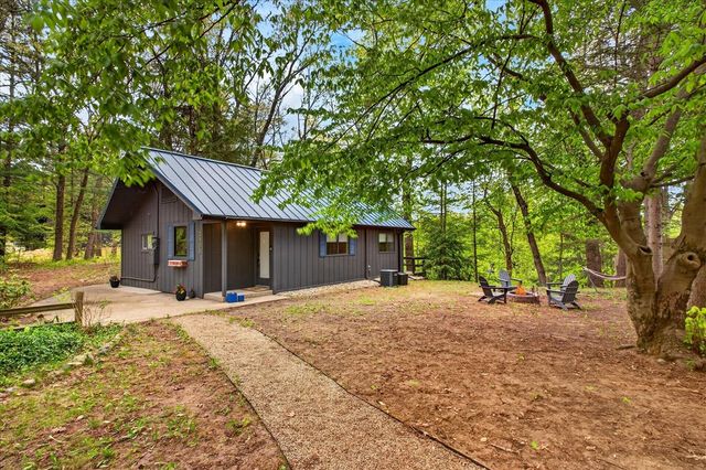 3109 River Bend Trail, Fennville, MI 49408