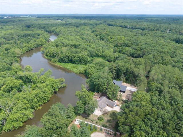 3109 River Bend Trail, Fennville, MI 49408