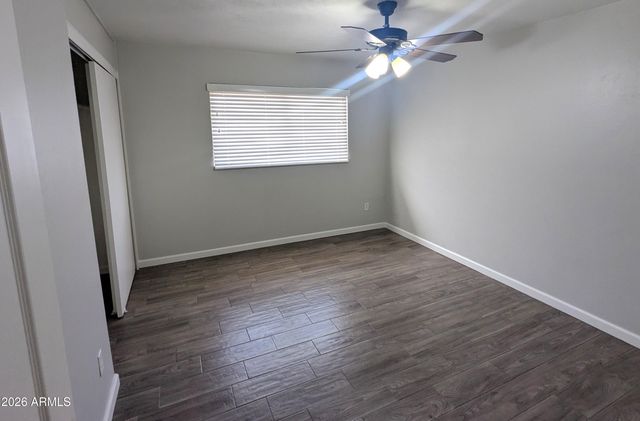 8127 E MITCHELL Drive, Scottsdale, AZ 85251