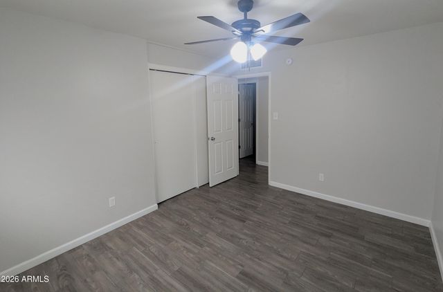 8127 E MITCHELL Drive, Scottsdale, AZ 85251