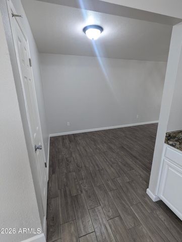 8127 E MITCHELL Drive, Scottsdale, AZ 85251
