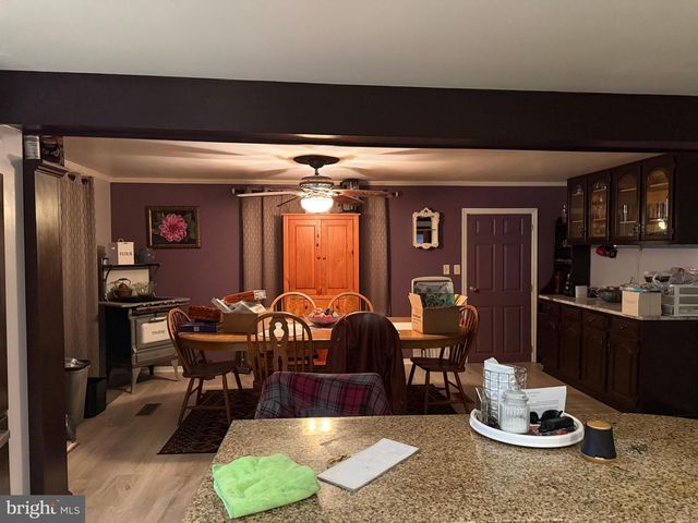 21 CREST LN, Palmyra, PA 17078