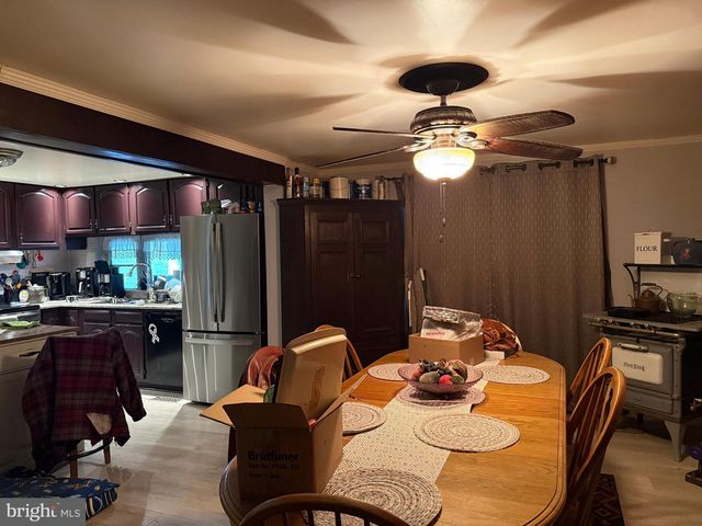 21 CREST LN, Palmyra, PA 17078