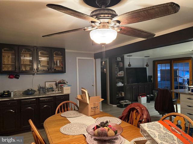 21 CREST LN, Palmyra, PA 17078